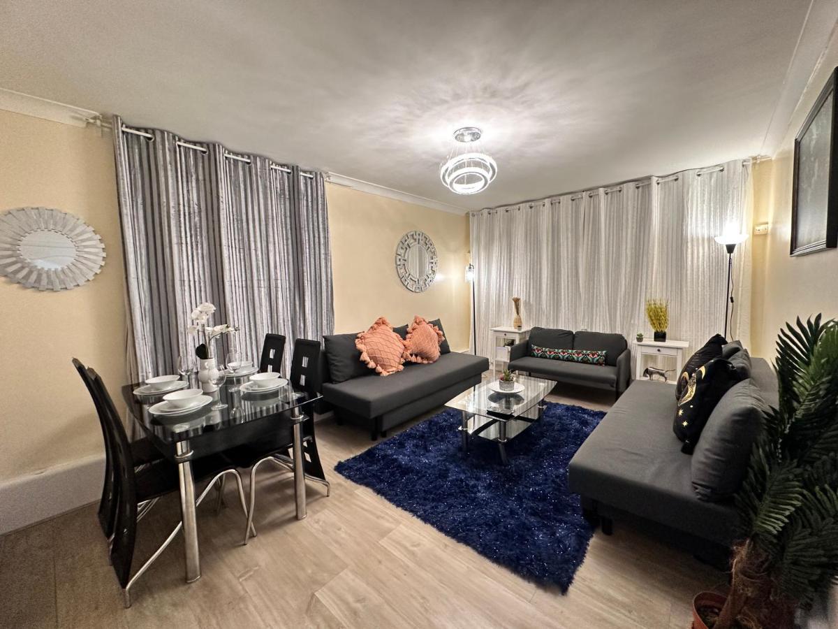 Posh 2-Bedroom, Living Room, Kitchen & 1.5 Bathroom Londres Extérieur photo